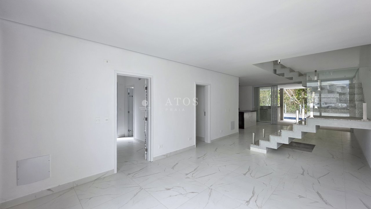 Casa em Condomínio — foto 2 de 51
