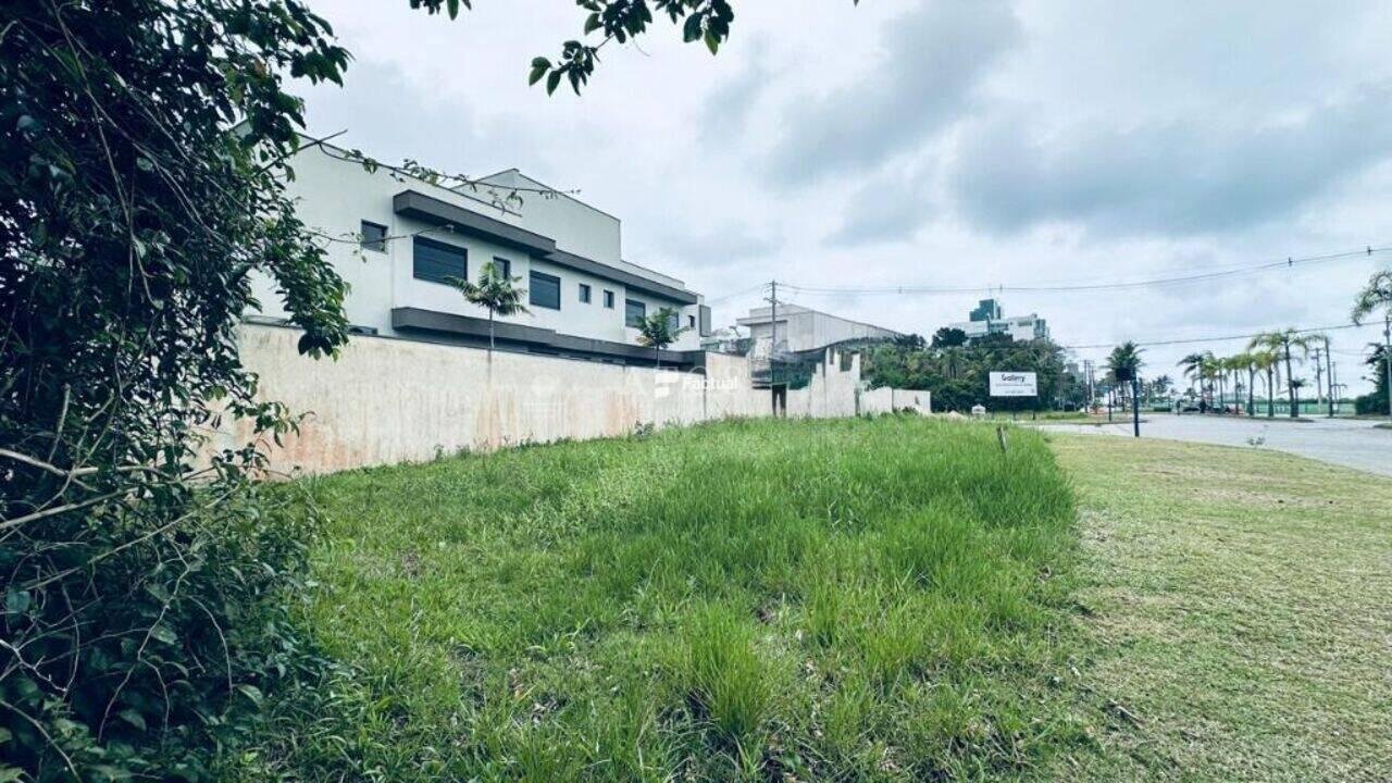 Terreno — foto 2 de 6