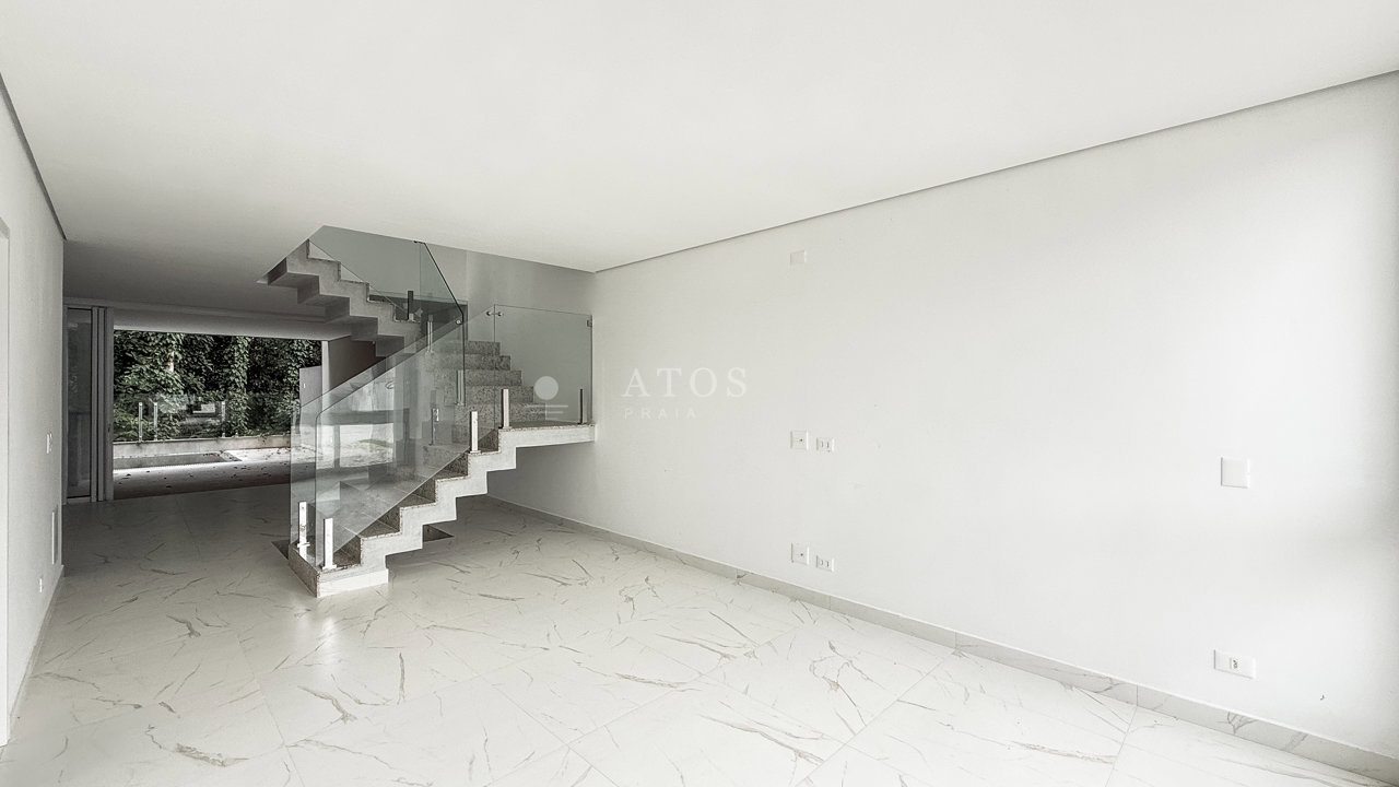 Casa em Condomínio — foto 2 de 33